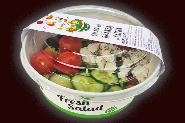 SALATA cu BRANZA DE CAPRA